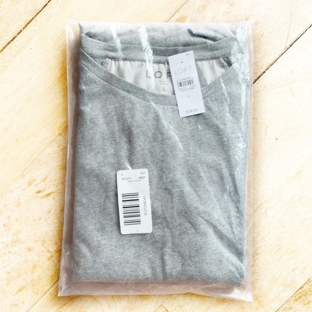 NEW-ANN Taylor Split Back Mixed Media, Round Neck, Long Sleeve, Soft Sweat Shirt - Picture 6 of 7